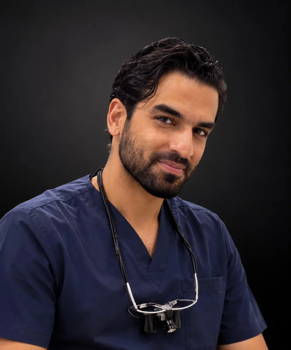 Dr Aryan Naghavi